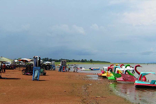 Beach, fun, swimming, tourist attraction, water tubing